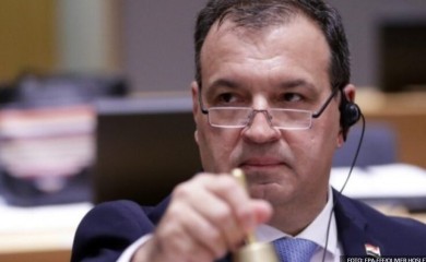Zbog korupcije “pao” i poznati ljekar: Hrvatska policija uhapsila ministra zdravlja