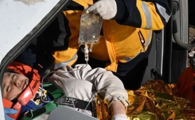 Djevojka preživjela deset dana ispod ruševina!