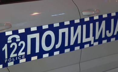 Šokantnoj sceni svjedočili građani: Nag nasrnuo na ženu usred Banjaluke