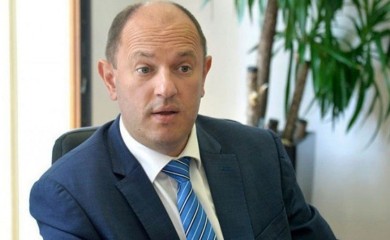 Petrović jasan: Ne može se trgovati pozicijama na koje moraju dolaziti kvalifikovani ljudi