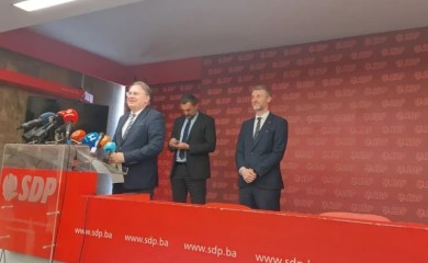 NIKŠIĆ: Ili Vlada ili blokada