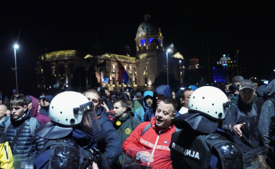 Oglasilo se Ministarstvo odbrane Srbije o navodima o upotrebi zvučnog topa tokom protesta