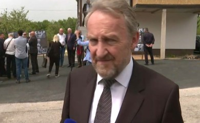 “Dodik će završiti negdje u Srbiji ili Rusiji” Izetbegović predviđa sudbinu lidera SNSD