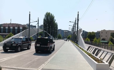 Rastu tenzije na Kosovu: "SAD neće oklijevati da osiguraju zaštitu američkog osoblja"
