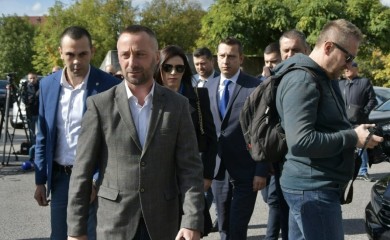 Opsadno stanje u Sudu BiH, stiže više od 700 ljudi - evo ko je došao (VIDEO)
