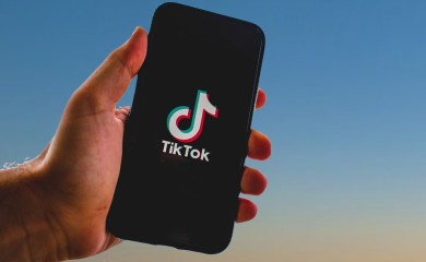 TikTok smanjuje broj zaposlenih u Rusiji