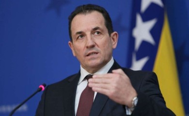 CIKOTIĆ: U četiri prihvatna centra 974 migranta