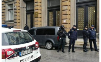 Određen pritvor sedmorici osumnjičenih za napad na Srbe, trojici mjere zabrane