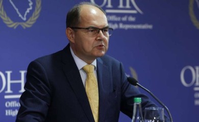 Šmit traži da se zaustavi pritisak na sudiju Kneževića