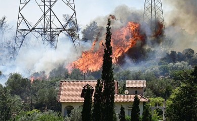 Požari se približili naseljima u Grčkoj