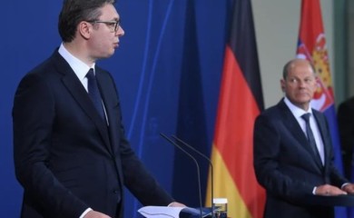 “POLITICO”: Vučić ponovo bitan zbog litijuma, Šolc u iznenadnoj posjeti