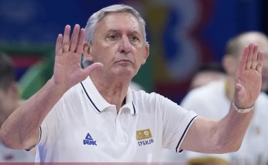 Hit fotografija Svetislava Pešića iz kafane u Pirotu