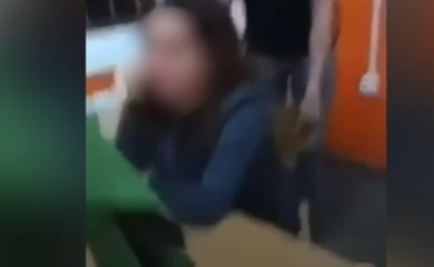 Oglasio se direktor škole u vezi sa slučajem maltretiranja profesorice