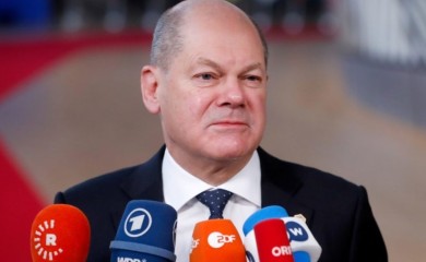 Šolc o ratu u Ukrajini "Neće se pretvoriti u sukob NATO i Rusije"