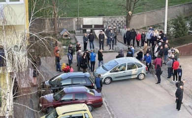 Dan uoči referenduma o opoziv: Petrović održao javni skup