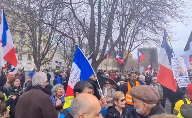 Protest u Parizu protiv isporuke oružja Ukrajini: Traže izlazak iz NATO-a