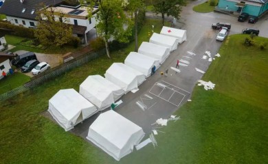 AUSTRIJA: Šatori za migrante izazvali bijes, prijeti blokada autoputa