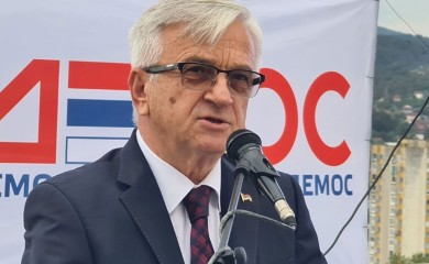 Čubrilović potvrdio: Ostajem na čelu stranke i ministarstva