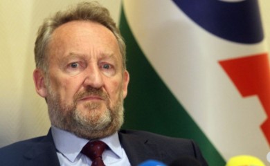 Žene u vojsci ne mogu nositi hidžab: Ustavni sud BiH odbio apelaciju Bakira Izetbegovića