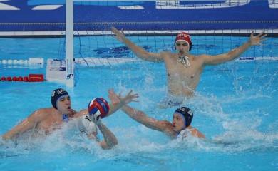 Vaterpolisti Srbije u polufinalu – „delfini“ preživjeli mađarsku dramu i zapalili Beograd