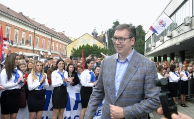 Vučić na mitingu u Pančevu: Nikada se neću predati
