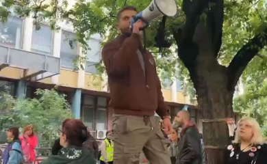 Blokirani svi ulazi u novosadski sud, porodica Marije Vasić i dalje bez informacija (VIDEO)