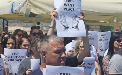 Protest Srba u Leposaviću: Stop Kurtijevom nasilju, Srbi hoće mir FOTO, VIDEO