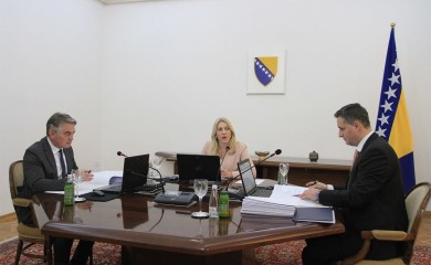 Cvijanovićeva ponovo preglasana: "Bećirović rastura BiH, zaključci idu pred NS RS"