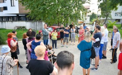 Stanivuković sa mještanima Obilićeva: Pronašli smo rješenje za ogranak ulice Prote Todora Srdića
