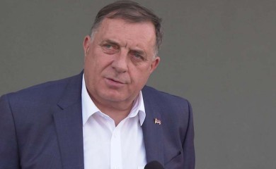 Dodik: Boriću se pravno i politički dok Šmit ne ode iz BiH