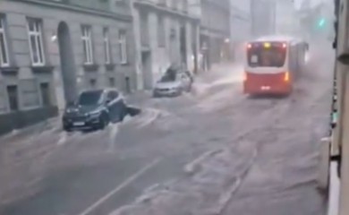 U Beču za sat vremena palo kiše kao za cijelo ljeto (VIDEO)