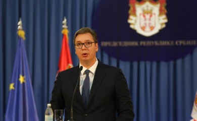 Srpski mediji: Srbija pred ultimatimom – ili Makronov i Šolcov plan ili slijede sankcije