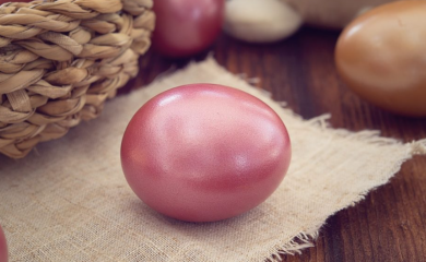 Najbizarniji običaji na Vaskrs: Bičevanje žena i omlet od 4.500 jaja
