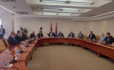 Sutra odluka vlasti u Srpskoj o učešću na izborima