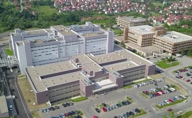 Djevojčica i povrijeđena žena prevezeni na UKC RS nakon nesreće u Trebinju