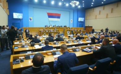 Podrška i od dijela opozicije? Pitanje veta između jedinstva i žestokih podjela