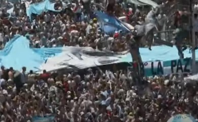 Navijači preplavili ulice: Argentinci slave naslov svjetskog prvaka (VIDEO)