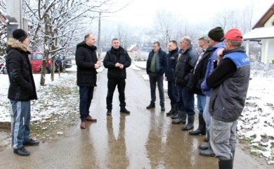 NOVITOVIĆ: Drina se postepeno povlači iz zaplavljenih naselja