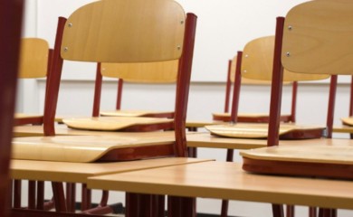 Albanci kamenovali srpsku školu: “Ugrožavanje bezbjednosti i zastrašivanje stanovništva”