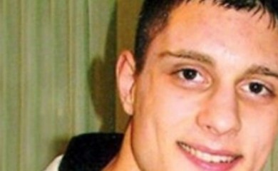 NIŠ: Kanibal ubio cimera u zatvoru i pojeo mu uvo, izrečena mu presuda