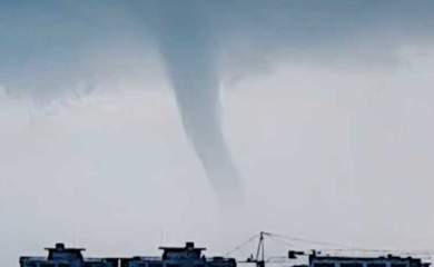 Snažno nevrijeme u Crnoj Gori: Tornado protutnjao Budvom (VIDEO)