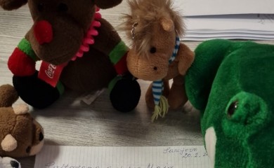 Ovo će vas rasplakati: Baka Milka koja je poslala 10 KM za Tursku i Siriju poklonila igračke i novo pismo