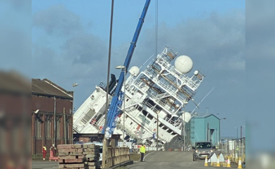 Drama u luci: Prevrnuo se brod, ima povrijeđenih