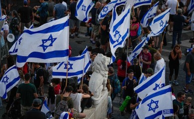 Desetine hiljada ljudi protestuje u Jerusalimu