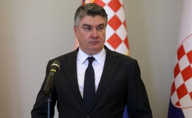 Milanović: To što su toliko dugo zatvoreni navijači u Grčkoj je politička farsa
