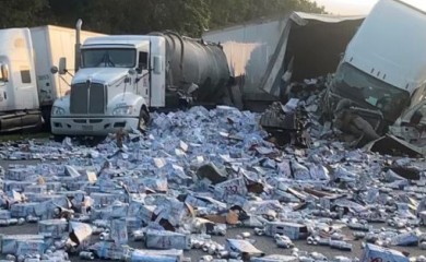 FLORIDA: Limenke piva blokirale saobraćaj na auto-putu