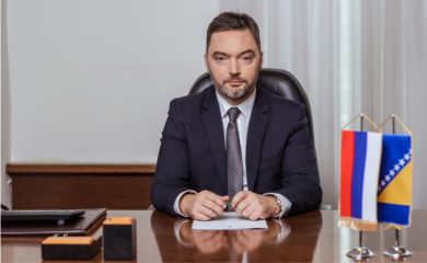 KOŠARAC: Dodik krivičnim prijavama protiv CIK-a štiti zakon i interese građane