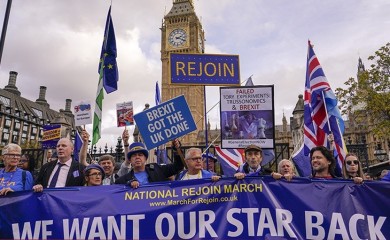 Hiljade ljudi za povratak Britanije u EU