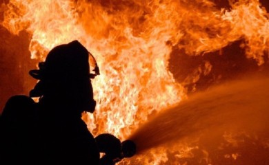 U požaru u Kozarskoj Dubici stradali vlasnik kuće, njegova nevjenčana supruga i komšija