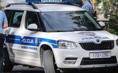 Trgovac drogom u klubu ubijen pištoljem koji je donio suspendovani policajac